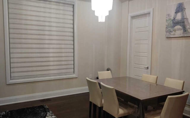 Luxurious Rooms in Pickering