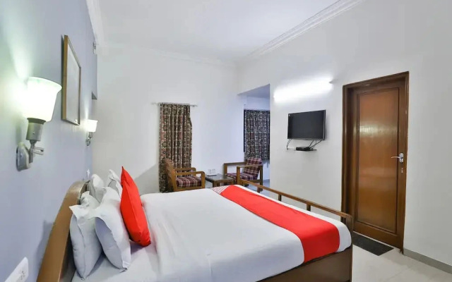 Hotel Chicago By OYO Rooms