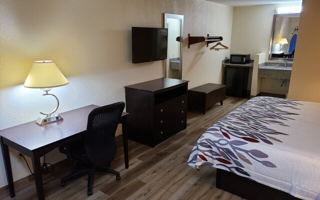 Red Roof Inn Staunton