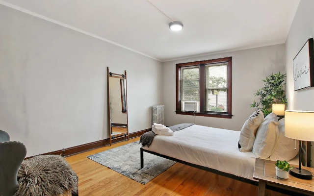 Inviting 2BR Apt - Fullerton 1B