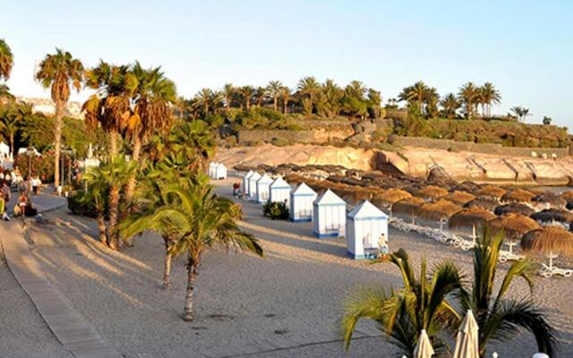 Inviting holiday home in Adeje with garden