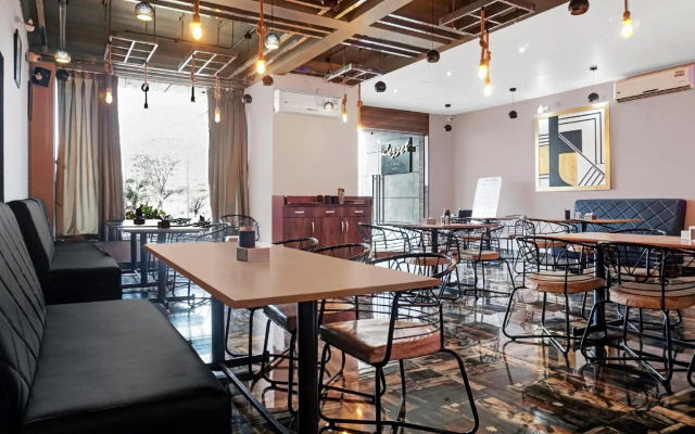Super Oyo Townhouse Oak Hotel Rajmudra