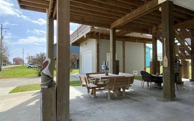 Sea Beauty 3 Bedroom Home by RedAwning