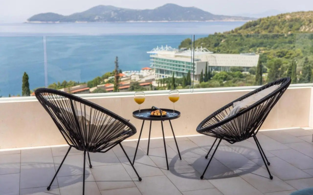 Luxury Villa Helios 5*