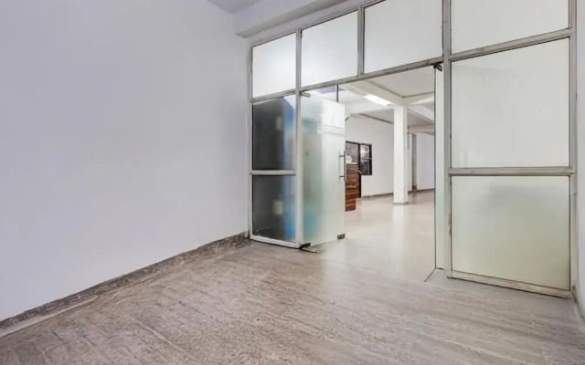 Hotel Heaven Peacock Noida