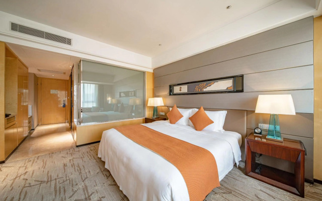 Swissôtel Guangzhou Hotel
