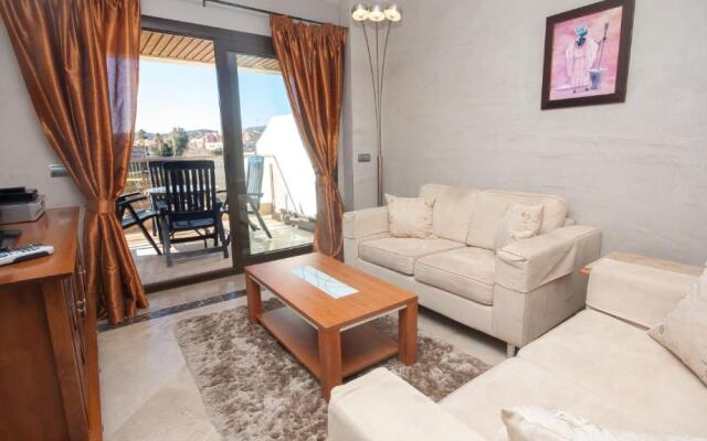 Marina Del Castillo 235