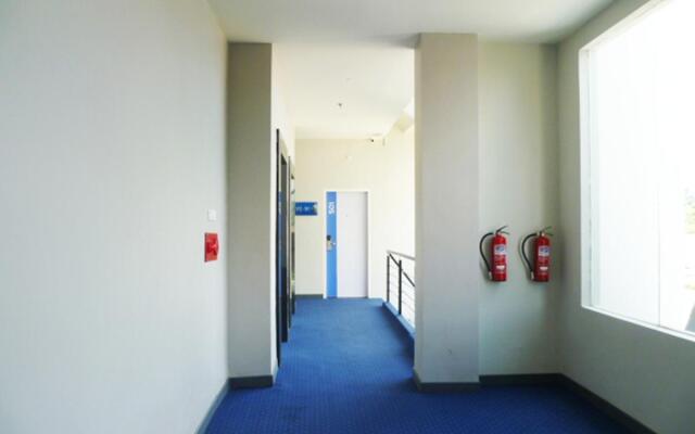 Zenith Hotel