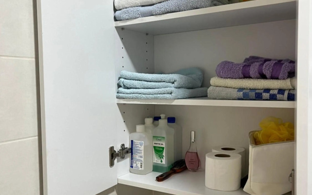 Modern apartment nearby downtown & Vardar river