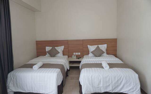 Cahaya 3 Hotel Near Juanda Airport