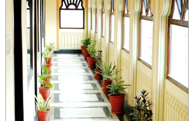 Hotel Fort Chandragupt Jaipur