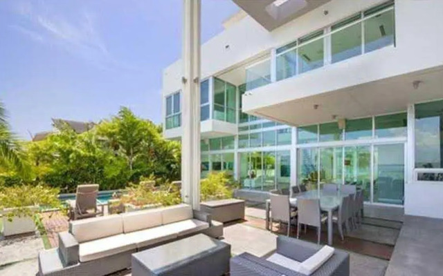 Villa Angela
