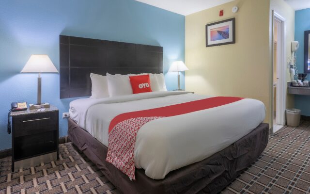 OYO Hotel Knoxville TN Cedar Bluff I-40