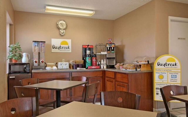 Days Inn Brownsville