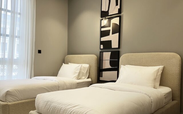 Kease Malqa K-8 Royal Touch  AZ61