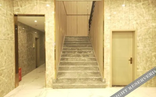 Yiding Hotel (Linshui Afuer Chain Store)