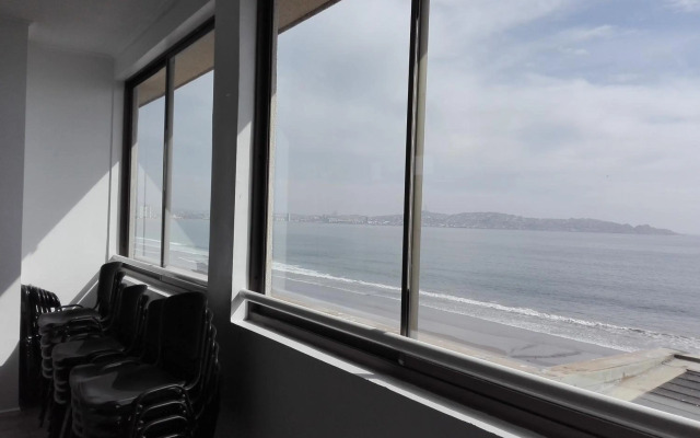 DEPTO 1RA LINEA FRENTE AL MAR Condominio Palmar 4P