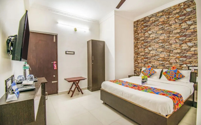 Saint Thomas Inn by OYO