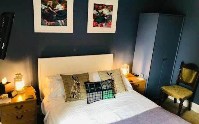 Lairds Lodge