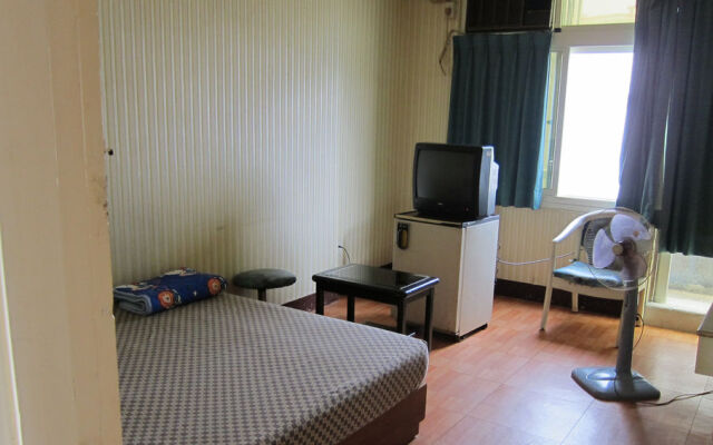 Hau Gung Hotel