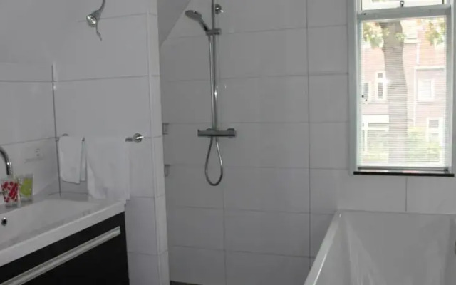 Bed & Breakfast Heyendaal 43