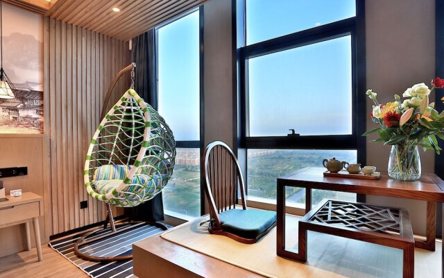 Mehood Lestie Hotel New Century Avenue