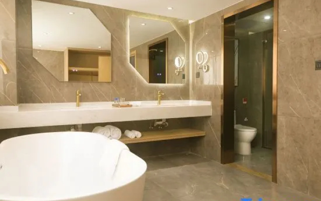 CHEERMAY HOTELS·Jiangling Central Peninsula Branch