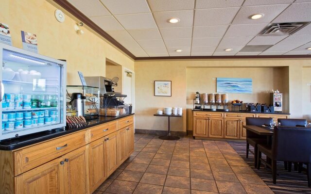Best Western Inn On The Bay