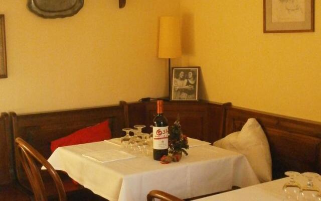Casa Italia Room
