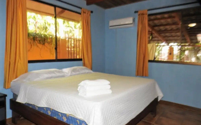 Casa Amigos by the beach