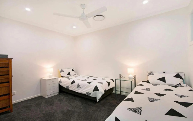 Depper St Beautifully Renovated Beach House