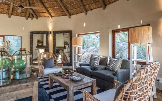 Inzolo Exclusive Game Lodge - фото 4
