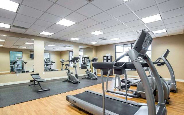 Comfort Suites Airport - University