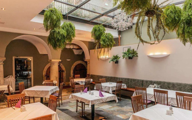 Boutique Hotel Dom - Rooms & Suites