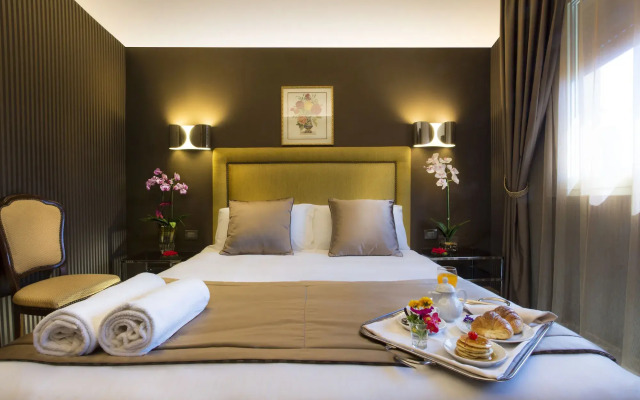 Marcella Royal Hotel - Rooftop Garden