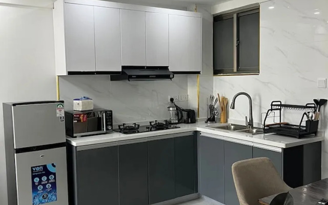 Lux Suites Gold Park Apartments Kilimani