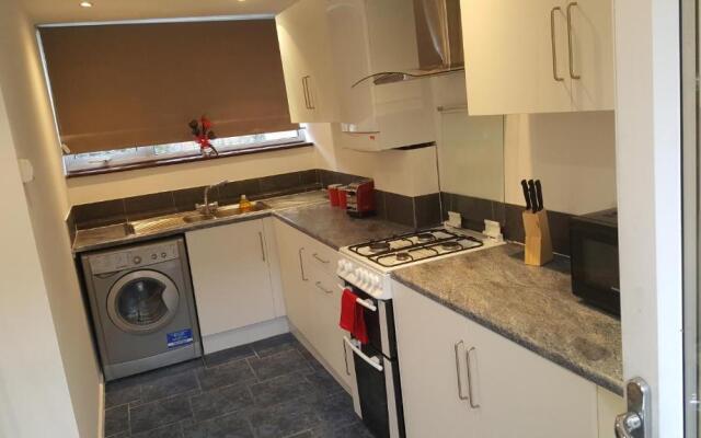 Vetrelax Basildon Newly refurbished 3bed House