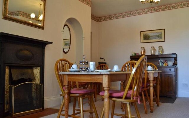 Ashleigh House