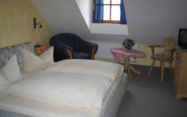 Gasthof Hotel "Zur Insel"