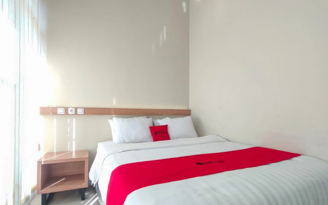 RedDoorz Syariah @ Innap Guest House Alun Alun Sragen