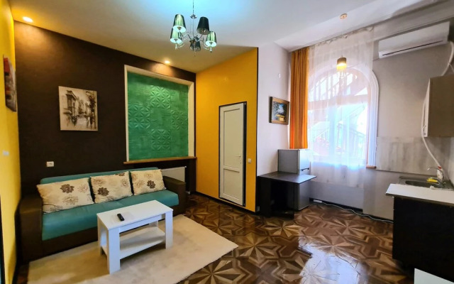 Grayhouse Elia Apartment