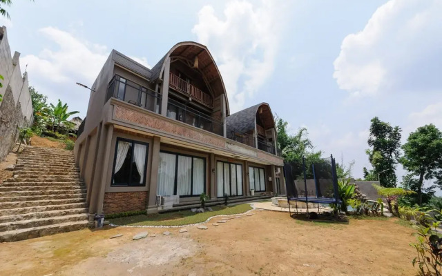 The Lavana Sasandu Gunung Salak Bogor