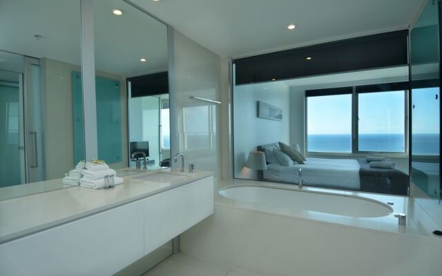 Apartment 4204 - HR Surfers Paradise