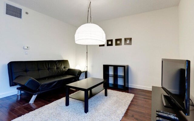 Bleury Furnished Suites by Hometrotting