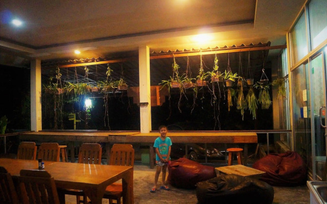 Phangan Farm Stay Resort