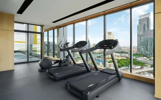 Hilton Garden Inn Bangkok Riverside