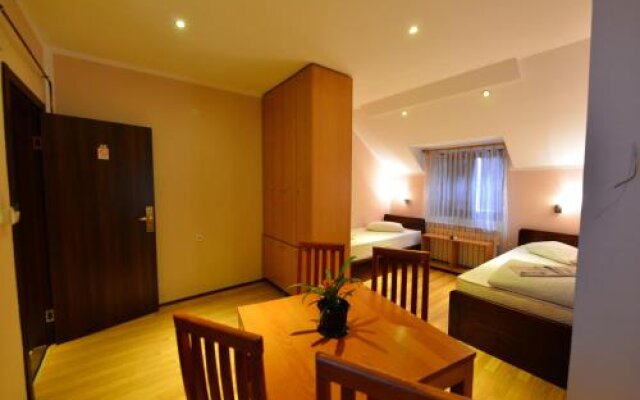 Apartments & Accommodation Stojic