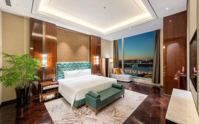 Golden Eagle Summit Hotel Nanjing China