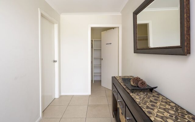 Eclipse 5- Spacious Townhouse