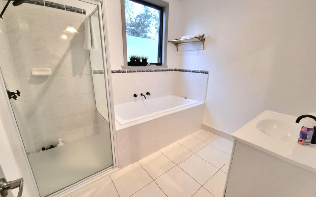 Westend House Healesville